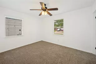 2209 Hackberry Dr, Arlington, TX 76013 - Photo 15