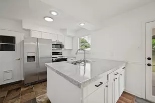 2209 Hackberry Dr, Arlington, TX 76013 - Photo 11