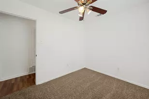 2209 Hackberry Dr, Arlington, TX 76013 - Photo 13