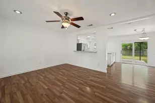 2209 Hackberry Dr, Arlington, TX 76013 - Photo 7