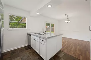 2209 Hackberry Dr, Arlington, TX 76013 - Photo 9