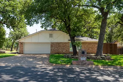 2237 Norwood Drive, Hurst, TX 76054 - Photo 3