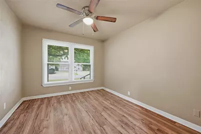 1701 W Elm Street, Denison, TX 75020 - Photo 9