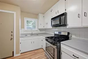 1701 W Elm St, Denison, TX 75020 - Photo 7
