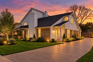 2121 Stone Moss Ln, Grapevine, TX 76051 - Photo 13