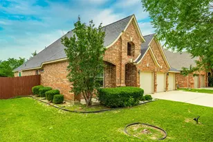 2504 Maple Stream Dr, Fort Worth, TX 76177 - Photo 3