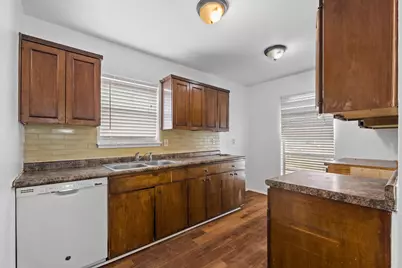 2918 Pinewood Drive, Garland, TX 75044 - Photo 9
