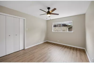 417 Oxford Drive, Sherman, TX 75092 - Photo 17