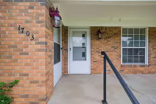 1703 W Elm St, Denison, TX 75020 - Photo 3