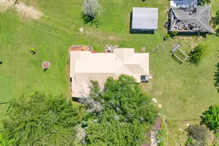 419 W Main St, Pecan Gap, TX 75469 - Photo 7
