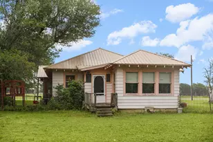 419 W Main St, Pecan Gap, TX 75469 - Photo 35