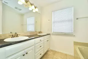 407 Josephine St, Dallas, TX 75246 - Photo 27