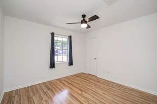 2708 Tallow St, Alvin, TX 77511 - Photo 15