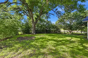 754 N Main Dr, Van Alstyne, TX 75495 - Photo 25