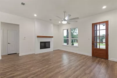 104 Jim Walter Drive, Runaway Bay, TX 76426 - Photo 7