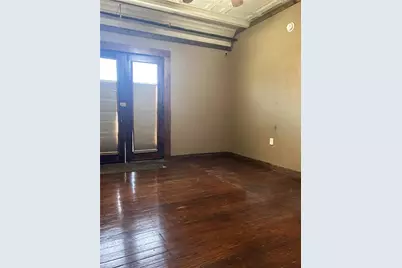 301 E Criner E Street #1, Grandview, TX 76050 - Photo 3