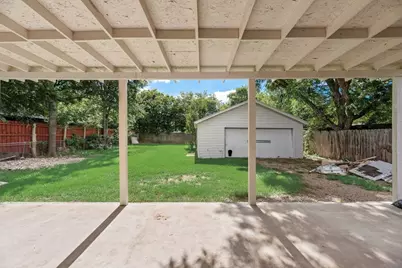 523 35th Street, Grand Prairie, TX 75050 - Photo 27