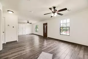 523 35th St, Grand Prairie, TX 75050 - Photo 21