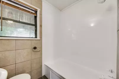 523 35th Street, Grand Prairie, TX 75050 - Photo 13