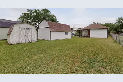 907 Ogden Avenue, Cockrell Hill, TX 75211 - Photo 35