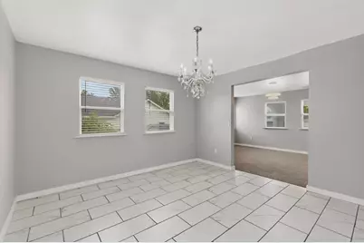 907 Ogden Avenue, Cockrell Hill, TX 75211 - Photo 9