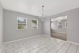 907 Ogden Ave, Cockrell Hill, TX 75211 - Photo 9