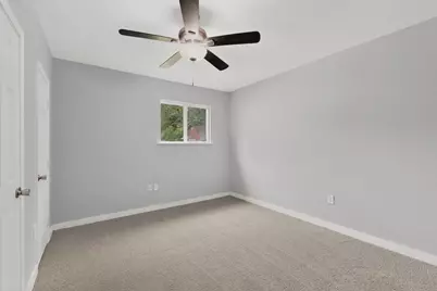907 Ogden Avenue, Cockrell Hill, TX 75211 - Photo 23