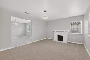 907 Ogden Ave, Cockrell Hill, TX 75211 - Photo 5