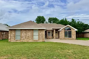3228 N Bell Ave, Denton, TX 76207 - Photo 1