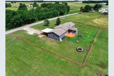323 County Road 3804, Wolfe City, TX 75496 - Photo 37