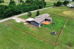 323 Co Rd 3804, Wolfe City, TX 75496 - Photo 37