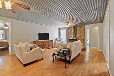 323 County Road 3804, Wolfe City, TX 75496 - Photo 5