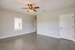 13901 County Rd 102, Grandview, TX 76050 - Photo 25