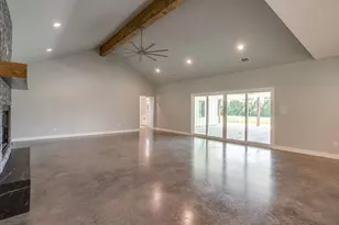 13901 County Rd 102, Grandview, TX 76050 - Photo 13