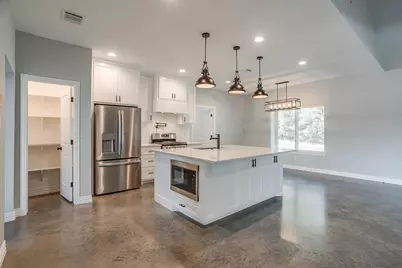 13901 County Road 102, Grandview, TX 76050 - Photo 9