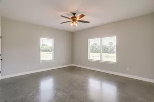 13901 County Rd 102, Grandview, TX 76050 - Photo 23