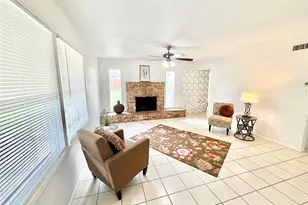 2117 Foxcroft Cir, Denton, TX 76209 - Photo 7