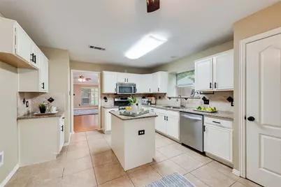 2201 Ridgewood Drive, McKinney, TX 75071 - Photo 9