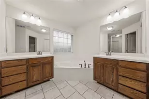 109 Ruby Cir, Hewitt, TX 76643 - Photo 9