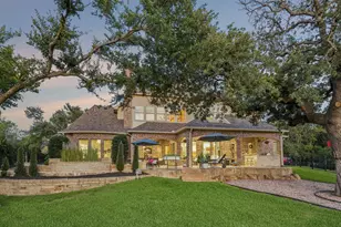 9191 Silver Leaf Ct, Little Elm, TX 75068 - Photo 3