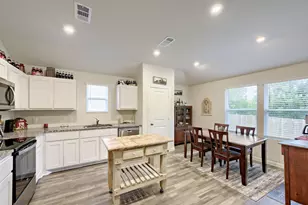 420 Jameson St, Springtown, TX 76082 - Photo 9
