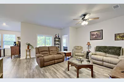 420 Jameson Street, Springtown, TX 76082 - Photo 5