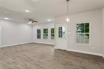 5520 Goodman Avenue, Fort Worth, TX 76107 - Photo 13