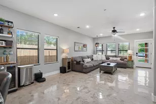 512 W Locust St, Whitewright, TX 75491 - Photo 5