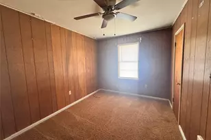 512 S Colorado St, Whitney, TX 76692 - Photo 11