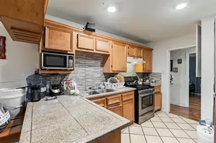 2211 Cloverdale St, Arlington, TX 76010 - Photo 3
