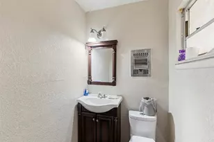 2211 Cloverdale St, Arlington, TX 76010 - Photo 17