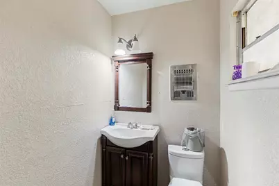 2211 Cloverdale Street, Arlington, TX 76010 - Photo 17