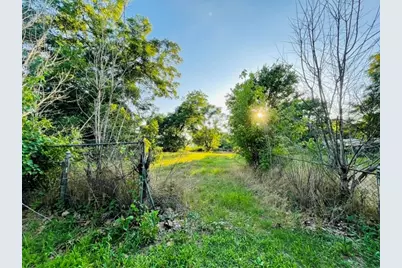 628 S Johnson Street, Mineola, TX 75773 - Photo 3