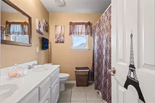 2715 Forest Lake Dr, Grand Prairie, TX 75052 - Photo 23